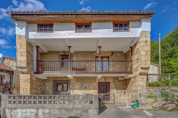 Accommodation in Spain, Cantabria, Surf & Climb house, Casaudias.es